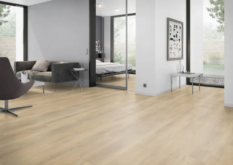 PVC vloer met eikenlook in een woonkamer